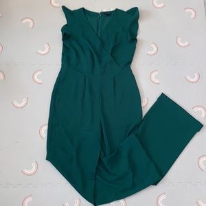 𝅺Ann Taylor Emerald Green Jumpsuit Size 0P